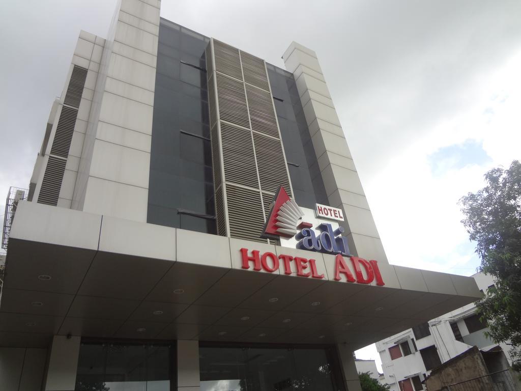 Hotel Adi Nagpur Bagian luar foto