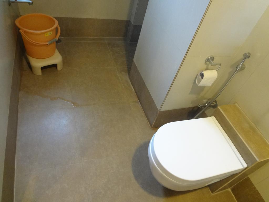 Hotel Adi Nagpur Bagian luar foto