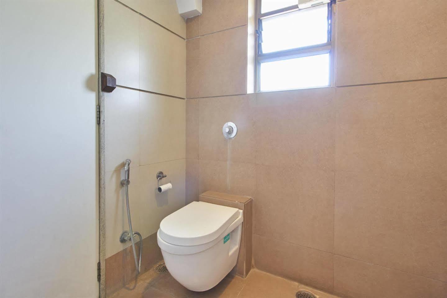 Hotel Adi Nagpur Bagian luar foto